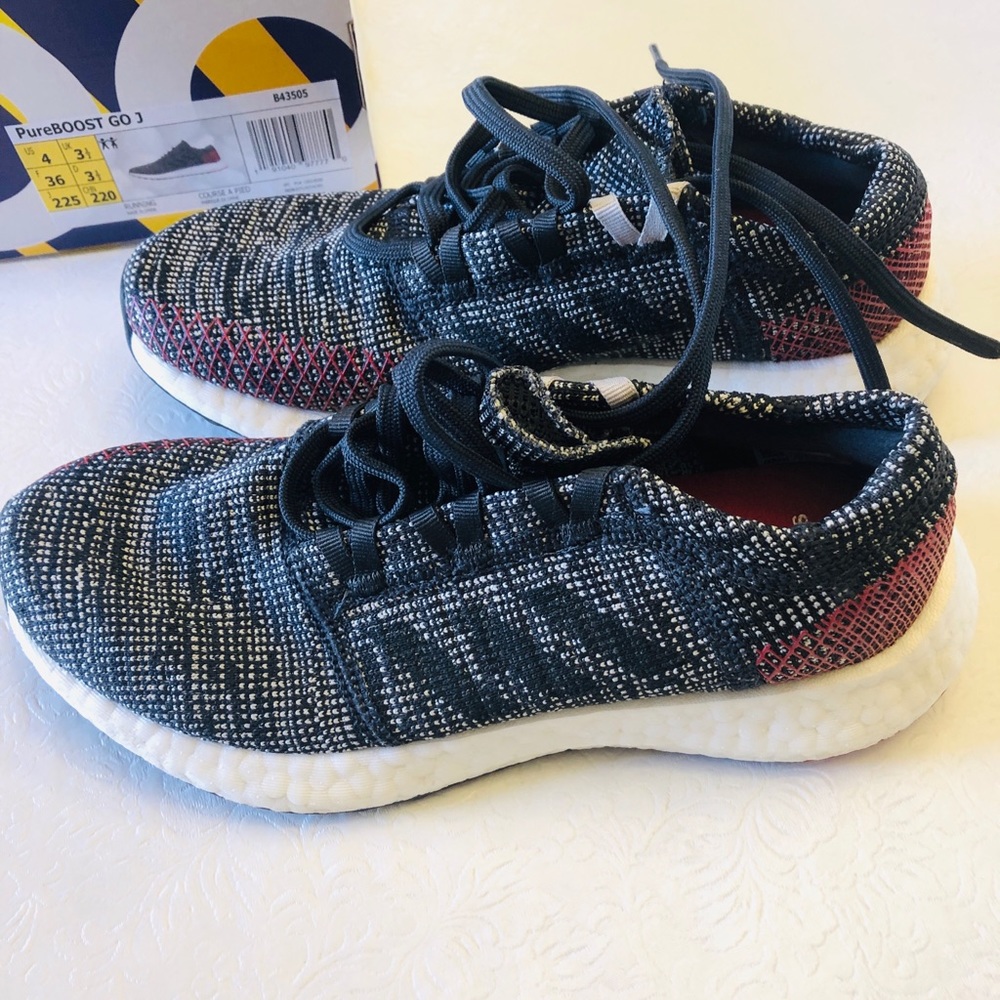 Adidas size 4